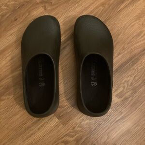 Birkenstock black clogs